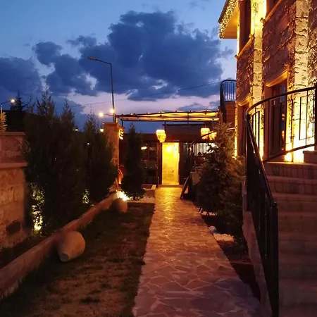 ホテル Louis Cappadocia ウチヒサール
