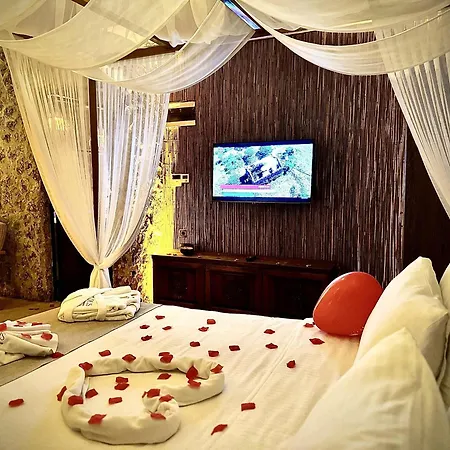 Louis Cappadocia * Учисар